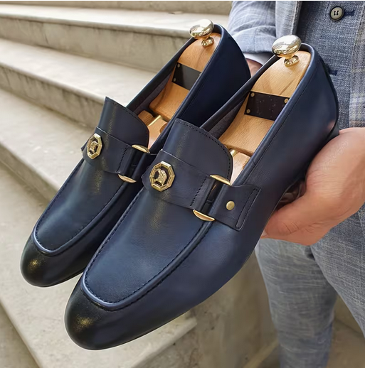Fashionable Versatile Men'S Shoes with Metal Buckles