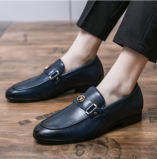 Fashionable Versatile Men'S Shoes with Metal Buckles