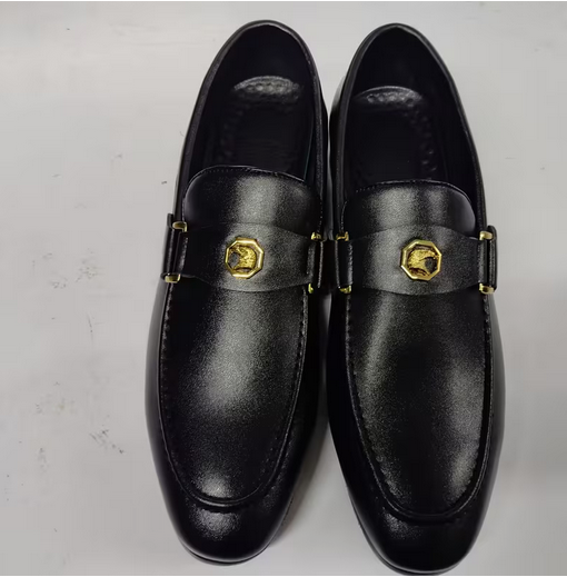 Fashionable Versatile Men'S Shoes with Metal Buckles